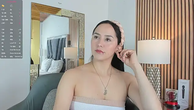 Snapshot of hazel_ross_tcw chatting on 02/12/25, 01:27 hazel ross tcw online show from 02/12/25, 01:27