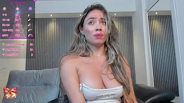 Alessia Taylorr online show from 12/03/24, 02:16