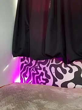 Snapshot of tekila__ chatting on 09/25/25, 08:45 tekila online show from 09/25/25, 08:45