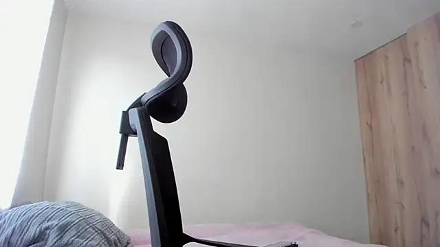 Sweetdreamses  online show from 03/24/26, 02:11