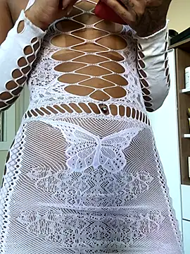 Indiazinhax online show from 10/28/25, 10:52