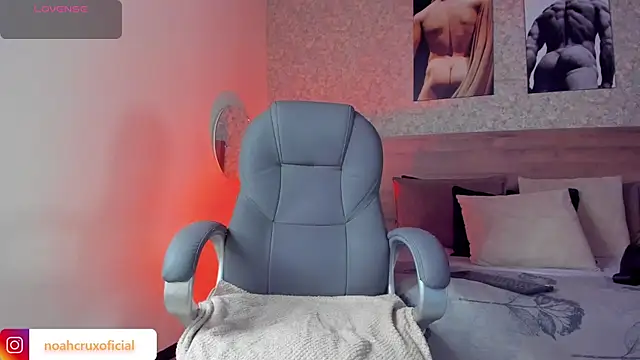 noah crux online show from 10/18/25, 11:55