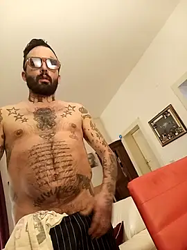 Snapshot of mistermaseratidick chatting on 01/05/25, 04:58 mistermaseratidick online show from 01/05/25, 04:58