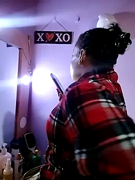 Camille rose  online show from 12/05/25, 03:20
