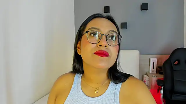 ellamontoya online show from 01/04/25, 04:12