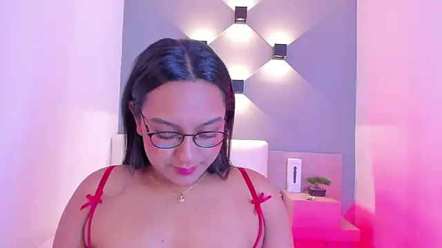 ellamontoya online show from 01/13/25, 04:39