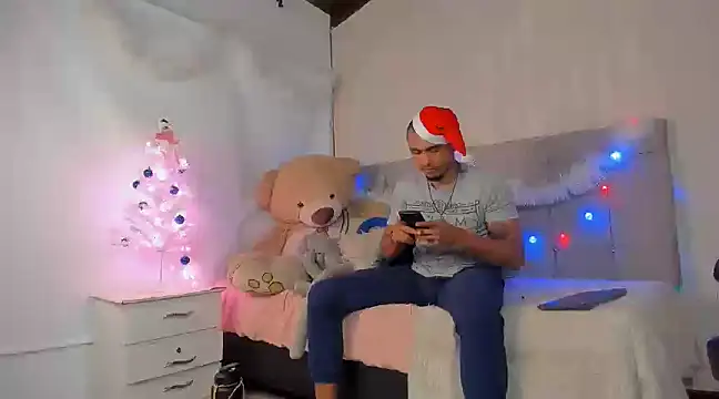 Snapshot of Mateo_Reales chatting on 12/07/24, 03:58 Mateo Reales online show from 12/07/24, 03:58