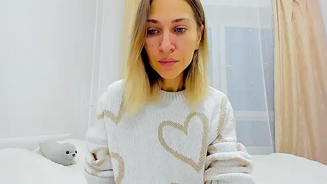 Mona Cruz online show from 12/11/24, 05:10