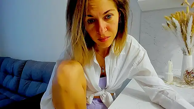 Mona Cruz online show from 01/13/25, 06:06