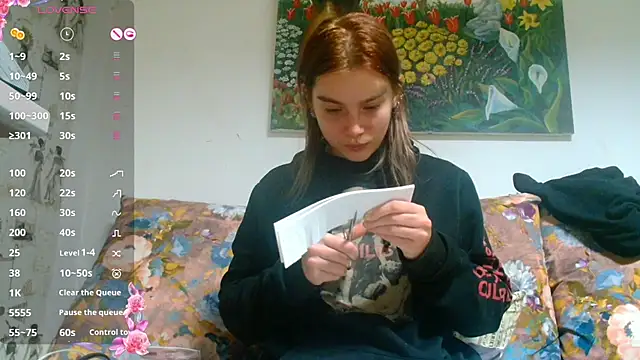 Sophie Bell online show from 12/20/24, 08:12