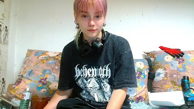 Sophie Bell online show from 06/14/26, 07:27