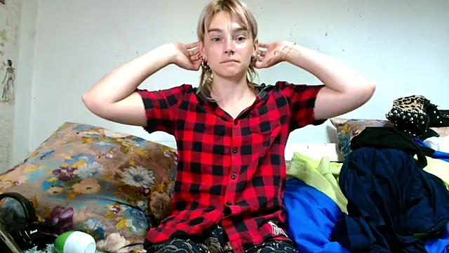 Sophie Bell online show from 06/23/26, 05:22