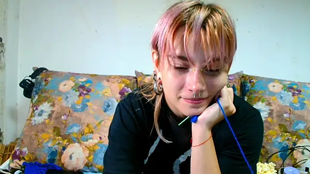 Sophie Bell online show from 07/16/26, 08:48