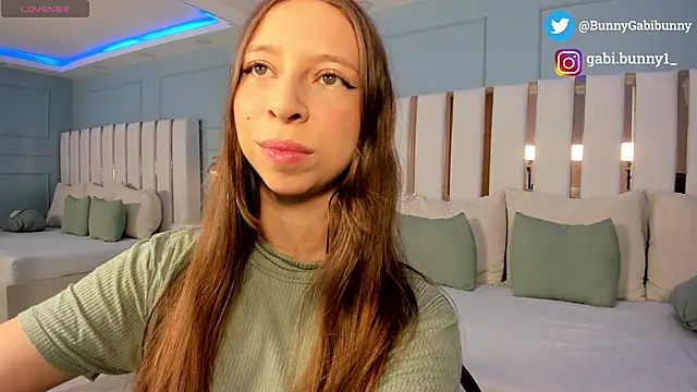 gabi bunny online show from 06/11/26, 05:11