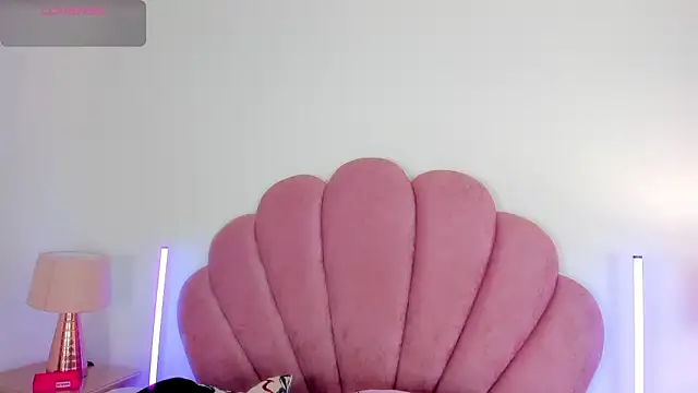 Nicole Paradise online show from 04/29/26, 02:54