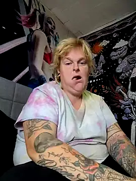 Snapshot of Trans_Girl_next_door420 chatting on 10/07/25, 04:26 Trans Girl next door420 online show from 10/07/25, 04:26