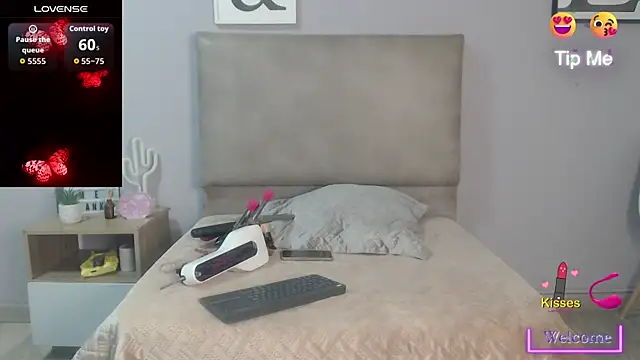 SophiaMeyerst online show from 05/26/26, 02:46