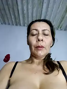 Mia-funny20 online show from 12/12/24, 03:43