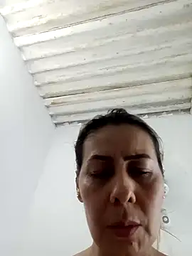 Mia-funny20 online show from 12/25/24, 12:27