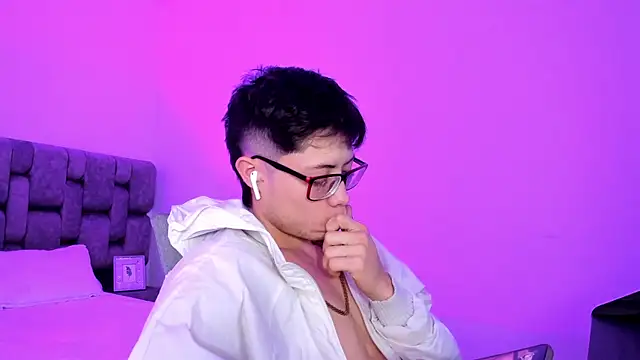 MarcusCollinss  online show from 12/11/24, 04:20