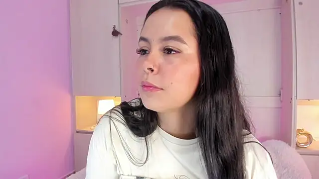 Snapshot of valerymeyerr chatting on 10/12/25, 04:11 valerymeyerr online show from 10/12/25, 04:11