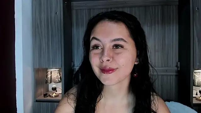 Snapshot of valerymeyerr chatting on 04/22/26, 11:45 valerymeyerr online show from 04/22/26, 11:45
