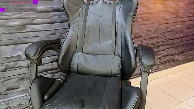 Snapshot of Lilith_Zen chatting on 02/06/25, 08:18 Lilith Zen online show from 02/06/25, 08:18