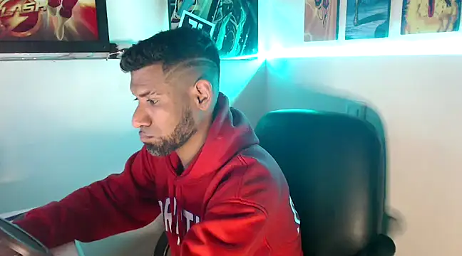 Snapshot of Enriblack92 chatting on 12/03/24, 12:13 Enriblack92 online show from 12/03/24, 12:13