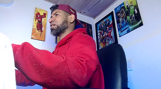 Snapshot of Enriblack92 chatting on 12/10/24, 06:28 Enriblack92 online show from 12/10/24, 06:28