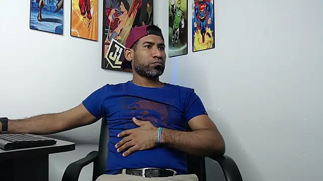 Snapshot of Enriblack92 chatting on 01/19/25, 12:38 Enriblack92 online show from 01/19/25, 12:38