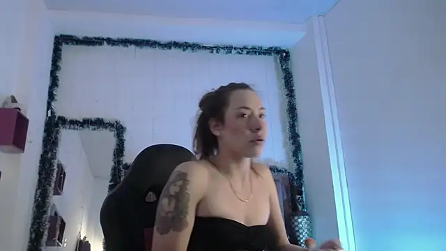 alejandrafitt online show from 12/06/24, 08:29