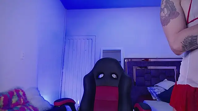 Snapshot of alejandrafitt chatting on 10/29/25, 01:08 alejandrafitt online show from 10/29/25, 01:08