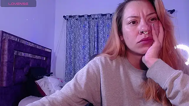 alejandrafitt online show from 06/17/26, 04:37
