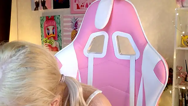 LexieLoree online show from 12/07/24, 08:11
