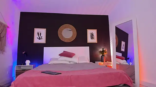 VioletPaket online show from 09/20/25, 01:34