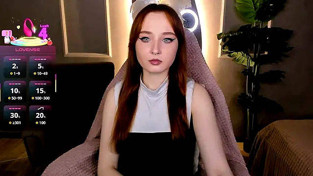 Emma Chery online show from 10/14/25, 05:41