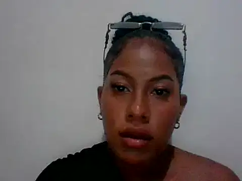 Kitra New online show from 09/14/25, 08:02