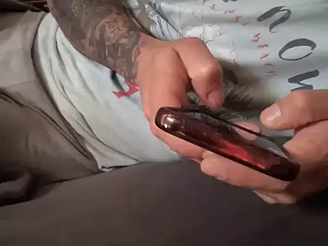 Snapshot of kameray12 chatting on 02/22/25, 09:34 kameray12 online show from 02/22/25, 09:34