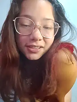 Snapshot of cleopatra28 chatting on 02/08/25, 04:57 cleopatra28 online show from 02/08/25, 04:57