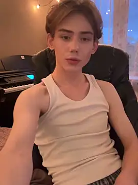 Ohnosashaa online show from 10/13/25, 03:01