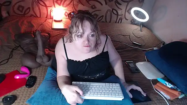 MiniNatalie online show from 01/23/25, 08:35