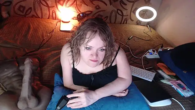 MiniNatalie online show from 01/24/25, 11:45