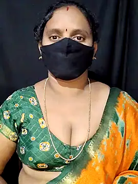 Snapshot of vintage-vibs chatting on 09/14/25, 05:50 vintage-vibs online show from 09/14/25, 05:50