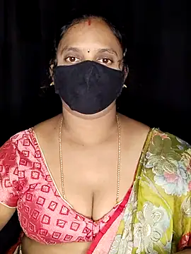 Snapshot of vintage-vibs chatting on 11/12/25, 06:30 vintage-vibs online show from 11/12/25, 06:30