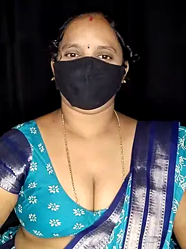 Snapshot of vintage-vibs chatting on 11/27/25, 03:58 vintage-vibs online show from 11/27/25, 03:58