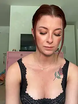 Mia-Minou online show from 06/10/26, 01:10