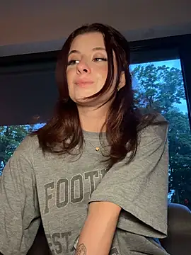 Mia-Minou online show from 07/15/26, 07:30