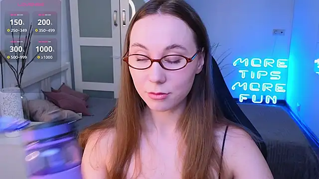 Snapshot of i_can_fix_you chatting on 03/16/25, 02:44 i can fix you online show from 03/16/25, 02:44