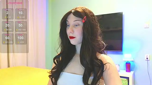 Snapshot of i_can_fix_you chatting on 10/05/25, 08:29 i can fix you online show from 10/05/25, 08:29