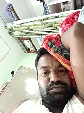 Snapshot of PVNRAO0831 chatting on 09/27/25, 04:45 PVNRAO0831 online show from 09/27/25, 04:45